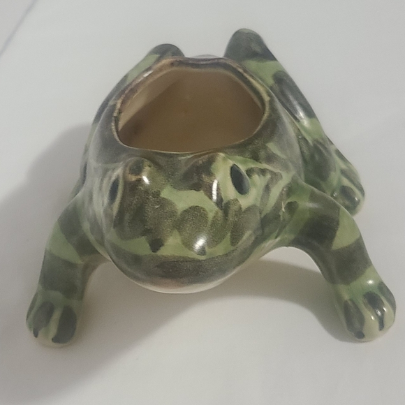 CERAMIC FROG PLANTER - WINDOW LEDGE SIZED - Picture 3 of 5